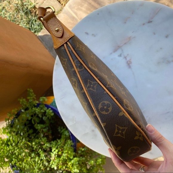 SOLD Louis Vuitton Monogram Odeon PM Crossbody - Picture 10 of 16